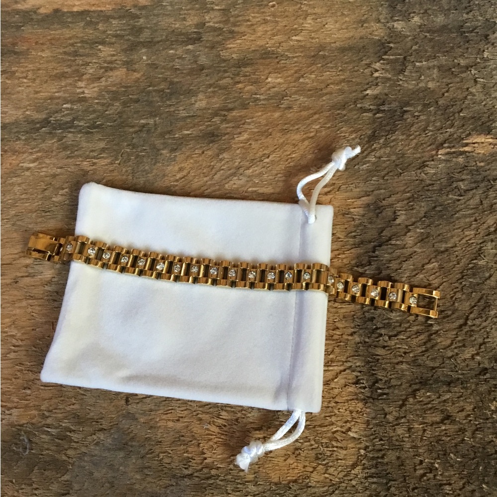 AeroLove Gold Link Bracelet